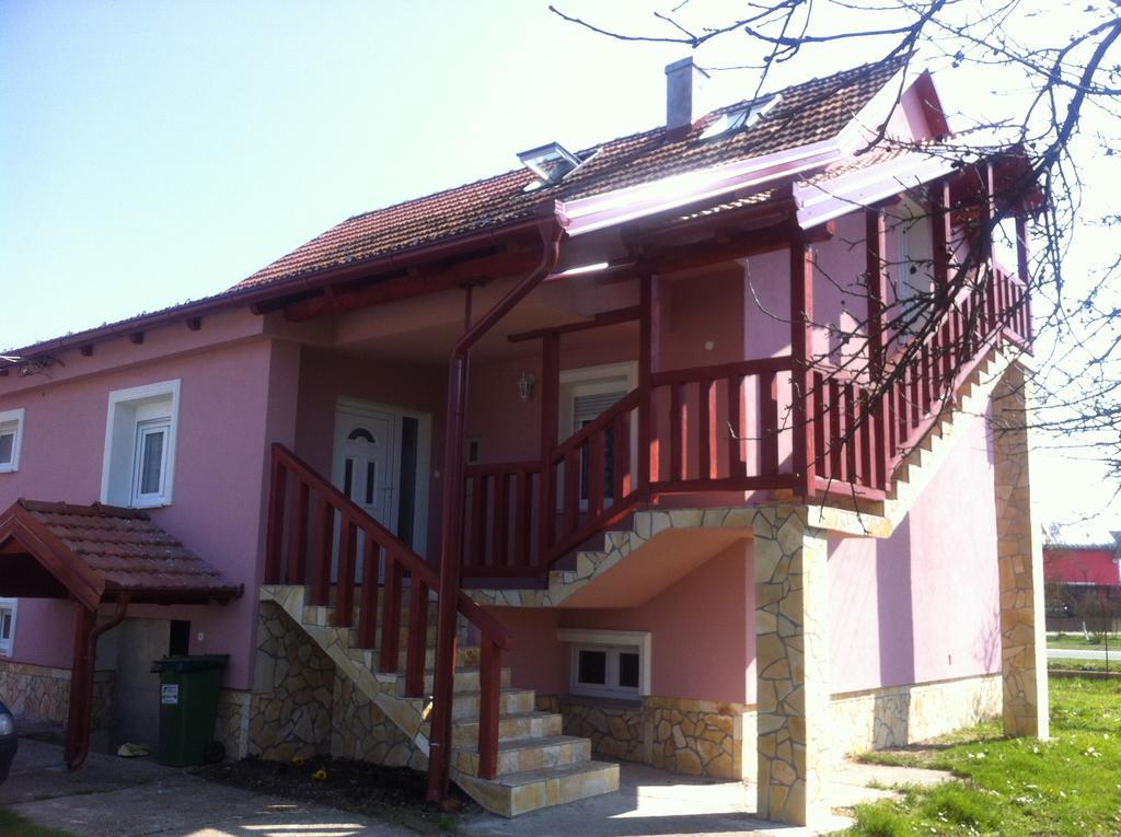Apartman Anka Ratkovica Exteriér fotografie